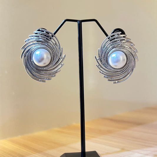 69NGV766E-002 Earring