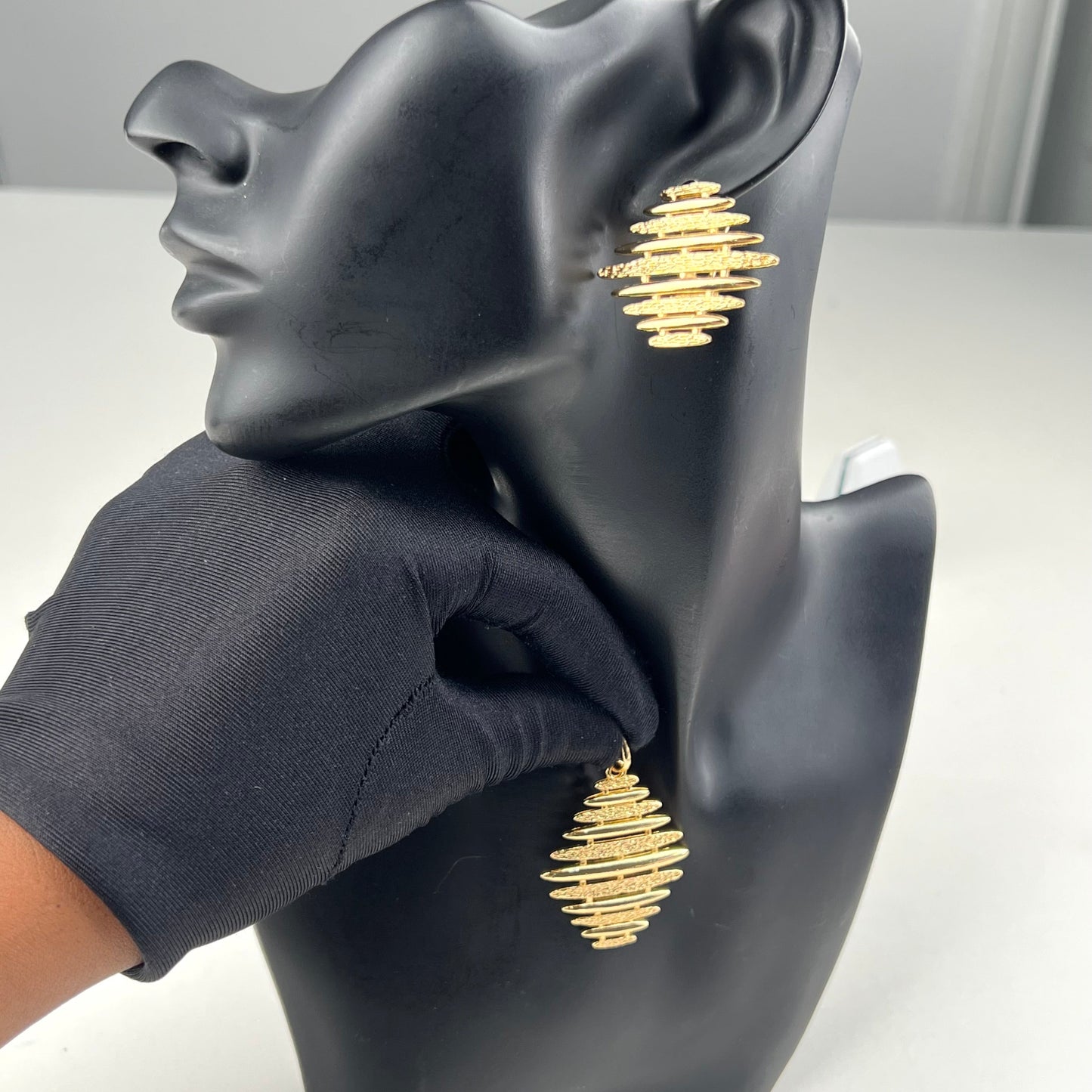 60NGSU5322  Pendant and Earring Set