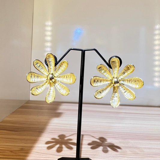 65NGV395E Earring
