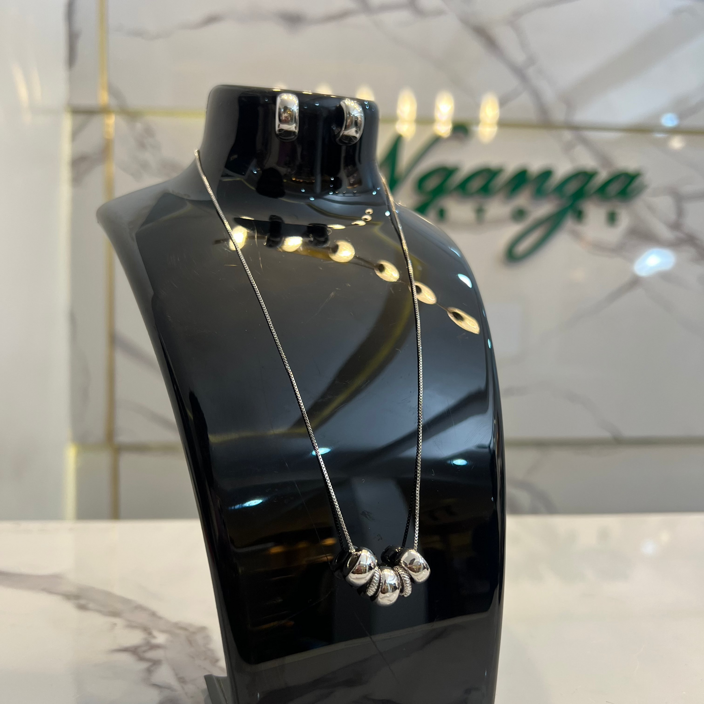 81NGV550A-003 Jewelry Set