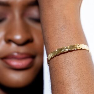 9064402 BANGLE
