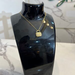 24090325 NECKLACE