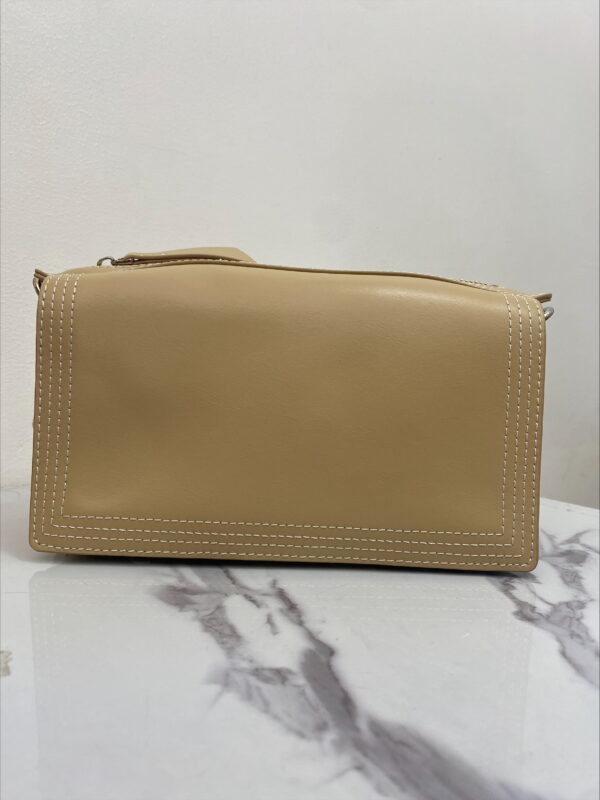 9846 BAG NUDE